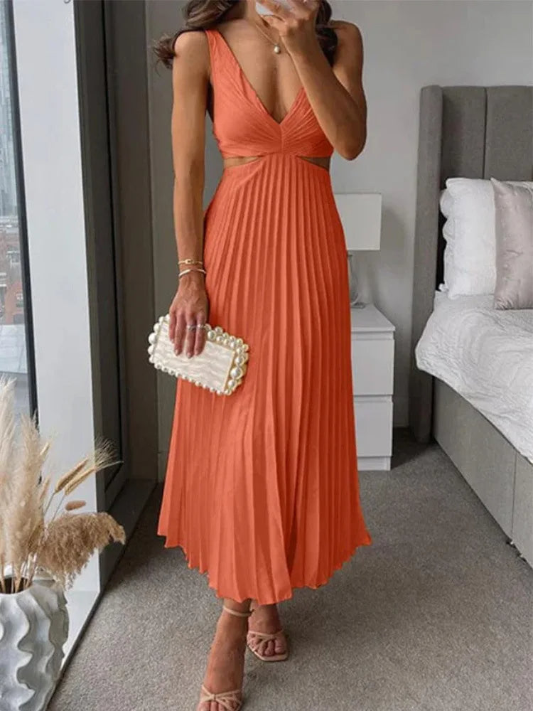 Elegant Sleeveless Dress with Open Back Graceful Sophistication for Warm-Weather Occasions