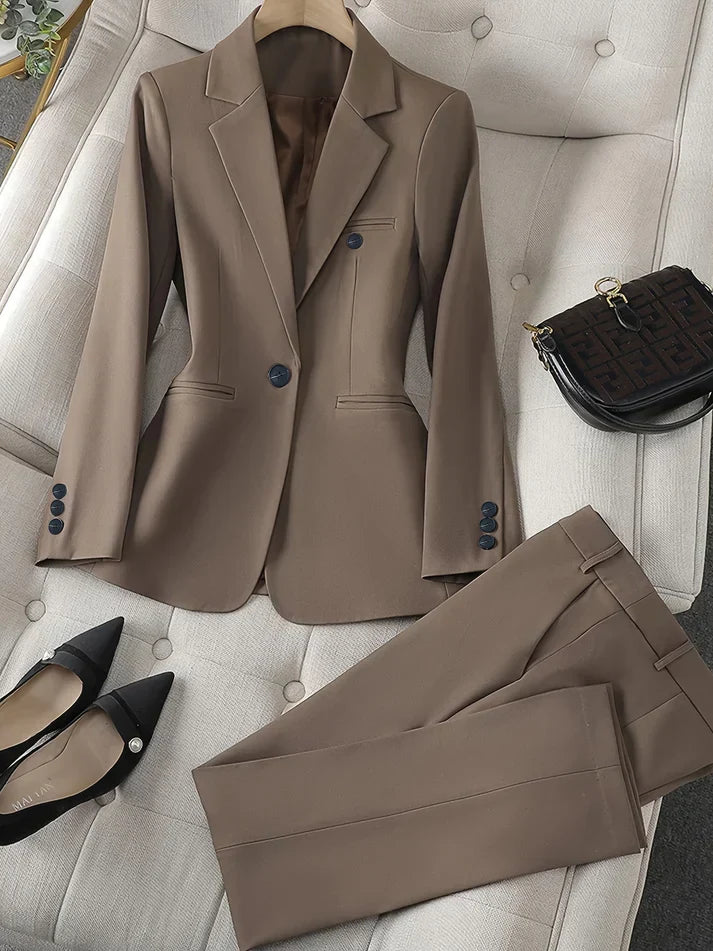 Women’s Classic Style Notched Lapel Blazer Set