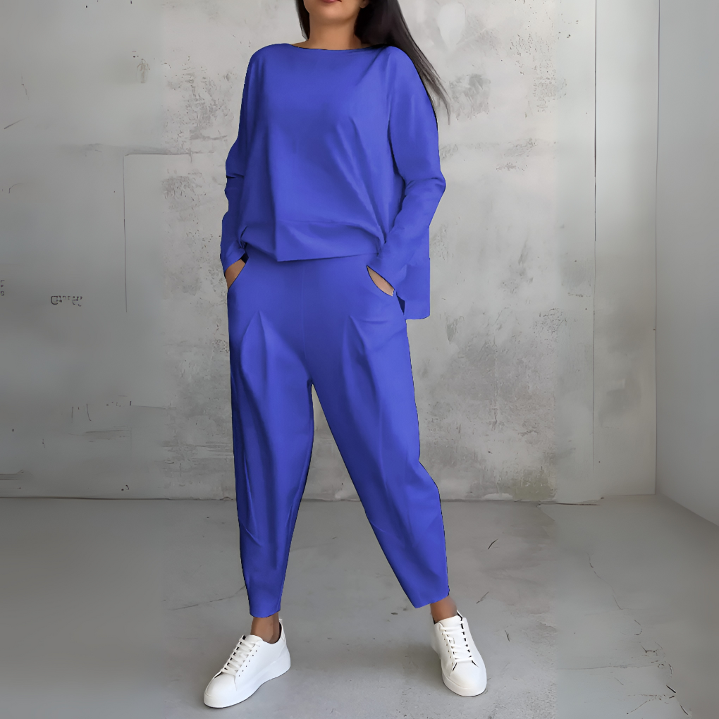 Two-Piece Leisure Suit with Round Neck and Long Sleeves