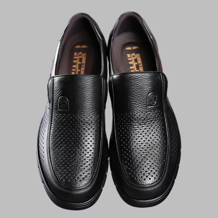Men’s Casual Shoes Made of Genuine Leather