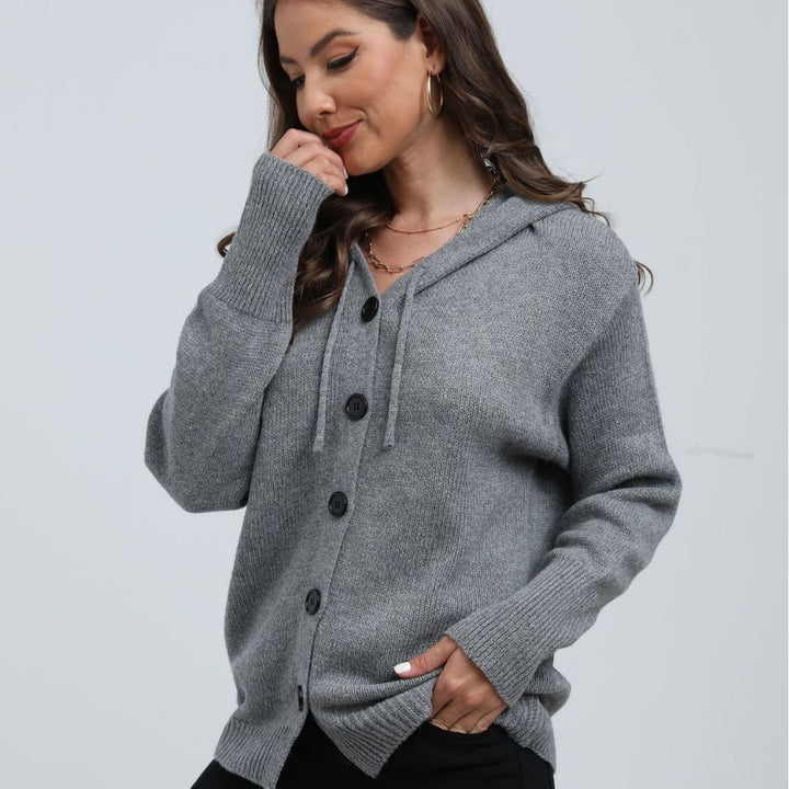Casual knit cardigan for women with hood and large buttons Chic und Stil