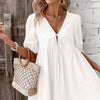 Robe d'été décontractée pour femmes avec décolleté en V et détails à volants Chic & Stil