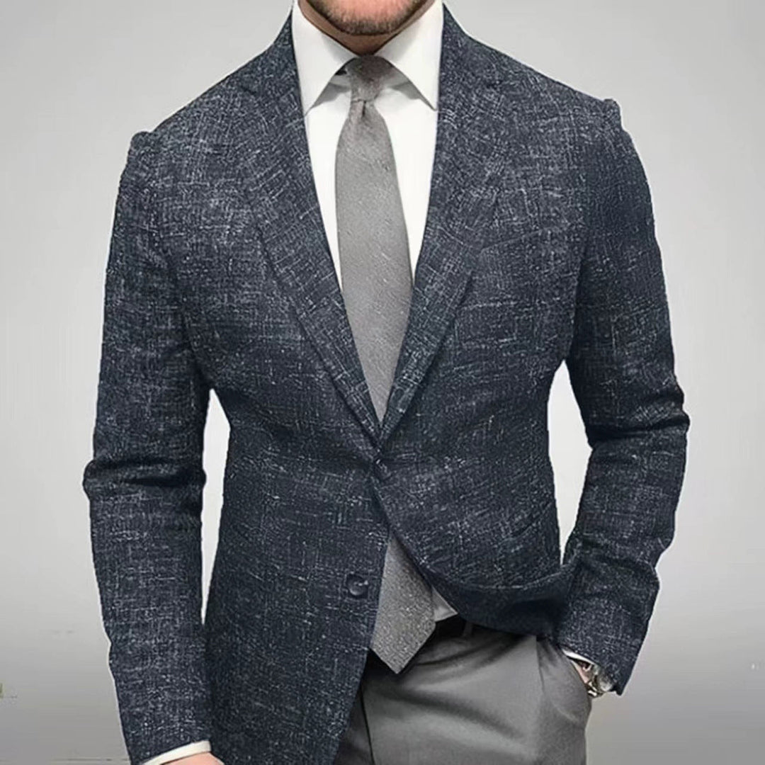 Fashionable plaid jacket for men, with great comfort and chic elegant details.