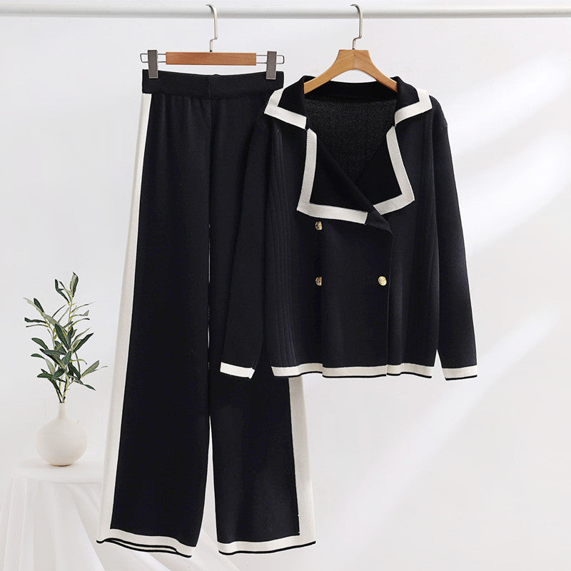 Elegant loungewear set for women with contrasting details Lune London