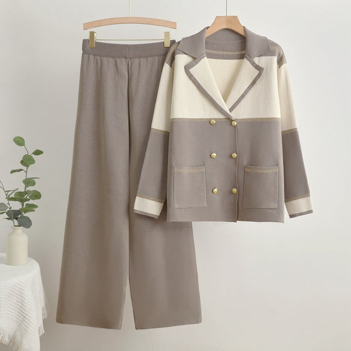 Elegant and comfortable leisure set for women with double row of buttons Lune London