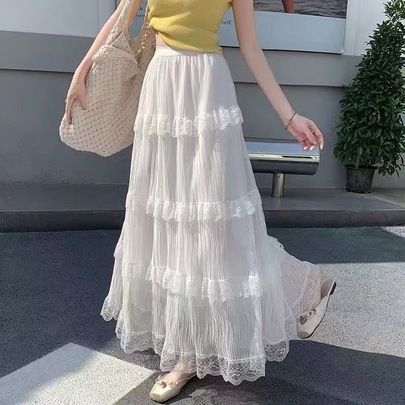 Long tulle skirt for women with a multi-layer lace trim Lune London