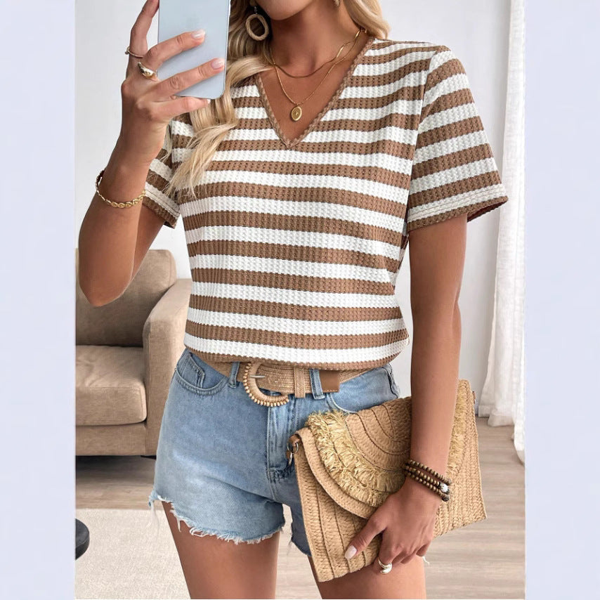 Casual V-neck T-shirt for women with striped pattern Lune London