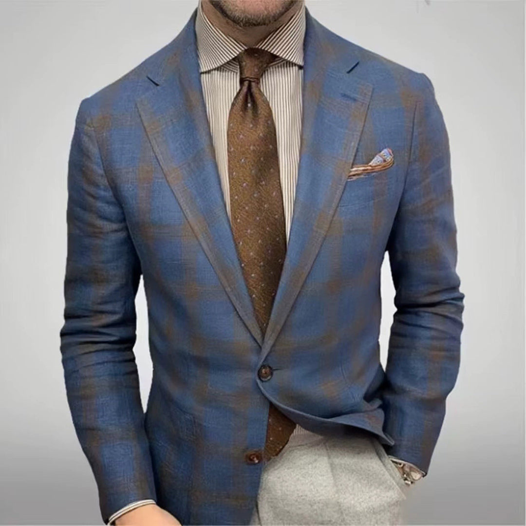 Fashionable plaid jacket for men, with great comfort and chic elegant details.