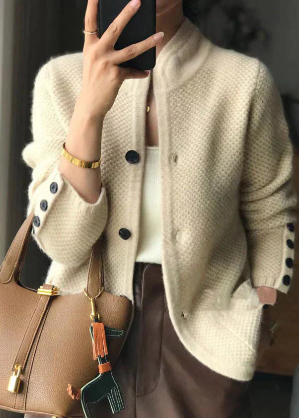 Button-Up Women’s Cardigan – Crew Neck