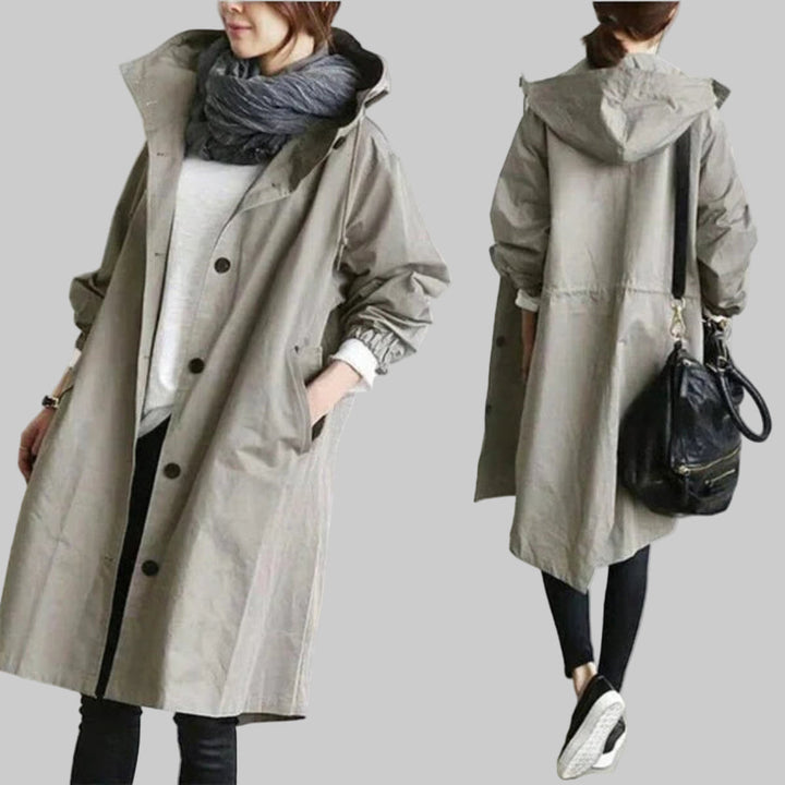 Women’s Raincoat – Trendy Outerwear for Wet Days