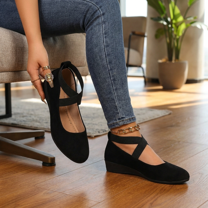 Chic Strappy Wedge Flats