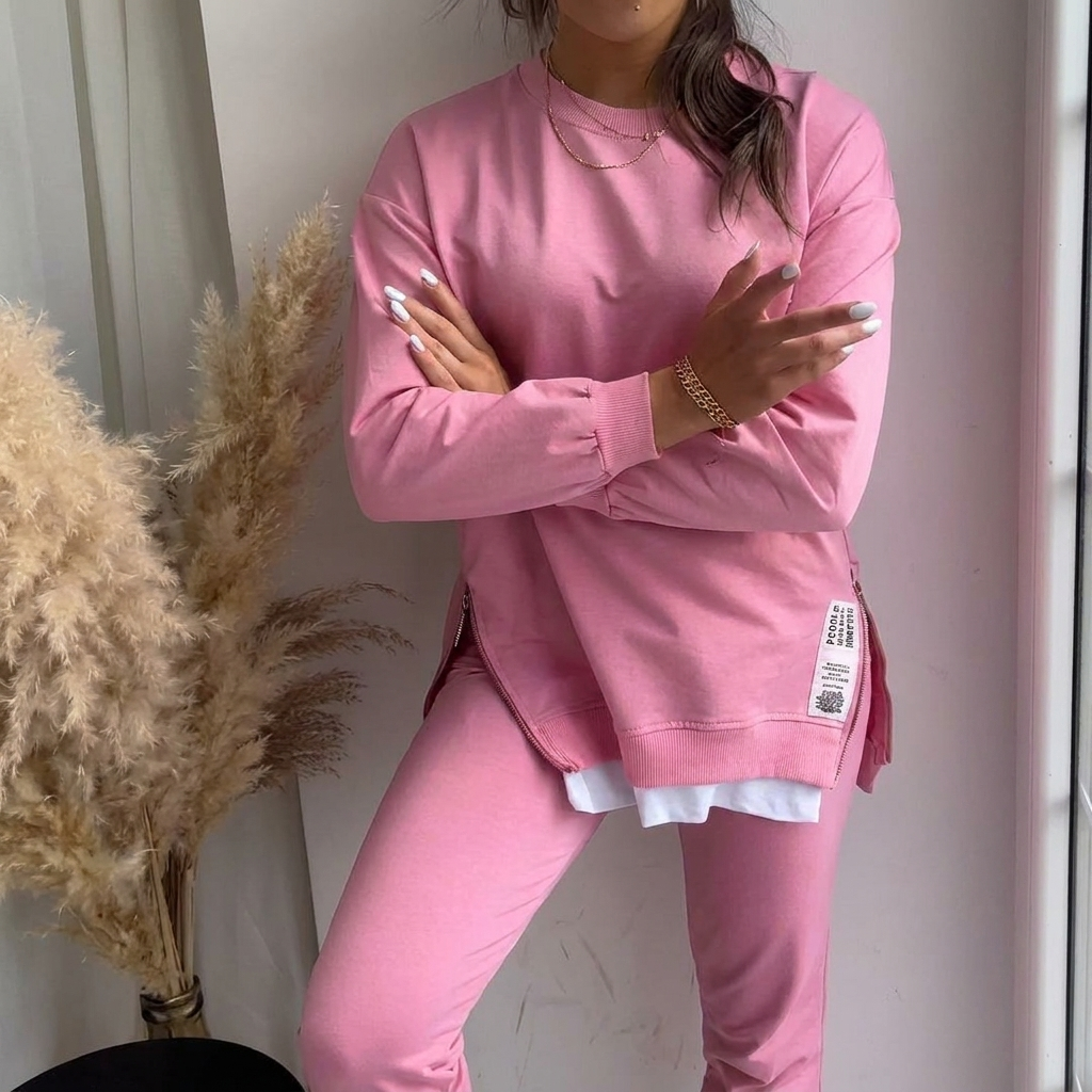Women’s Cozy Tracksuit Set – Long Sleeve & Fitted Pants